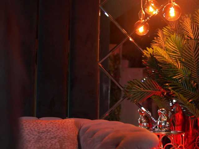RavennaDArcy live cam on BongaCams