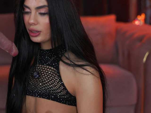 RavennaDArcy live cam on BongaCams
