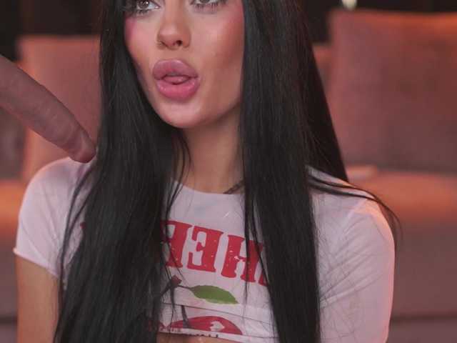 RavennaDArcy live cam on BongaCams