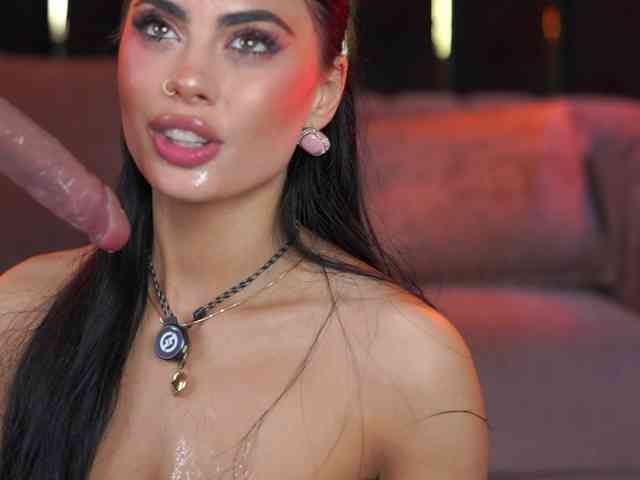 RavennaDArcy Sex Cam Show
