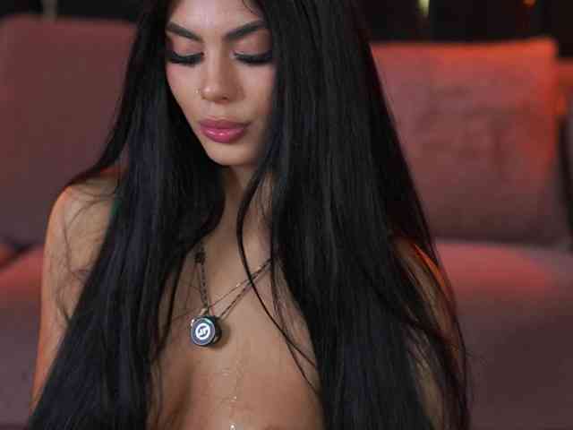 RavennaDArcy Sex Cam Show