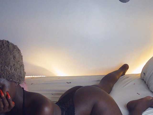 Sexydavinah live cam on BongaCams