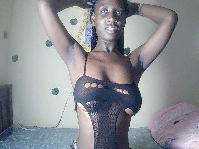 Sexydavinah live cam on BongaCams