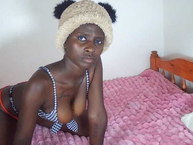 Sexydavinah live cam on BongaCams
