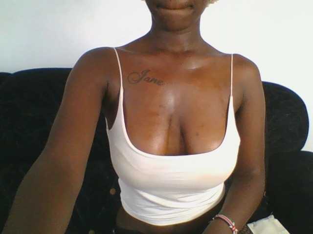 Sexydavinah live cam on BongaCams