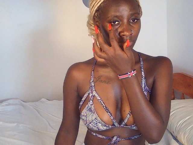 Sexydavinah live cam on BongaCams