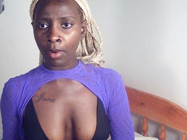 Sexydavinah live cam on BongaCams