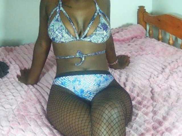 Sexydavinah live cam on BongaCams