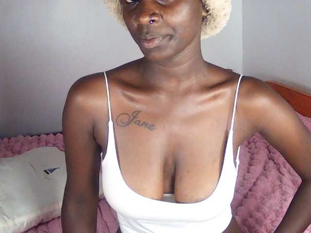 Sexydavinah live cam on BongaCams