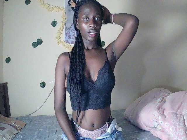 Sexydavinah live cam on BongaCams