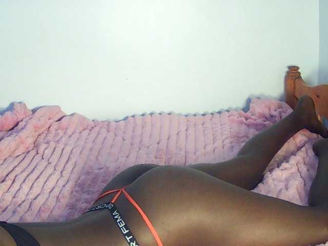 Sexydavinah live cam on BongaCams