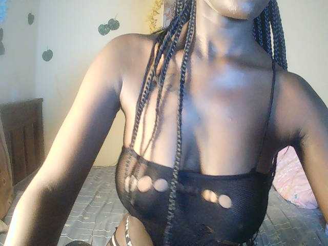 Sexydavinah live cam on BongaCams