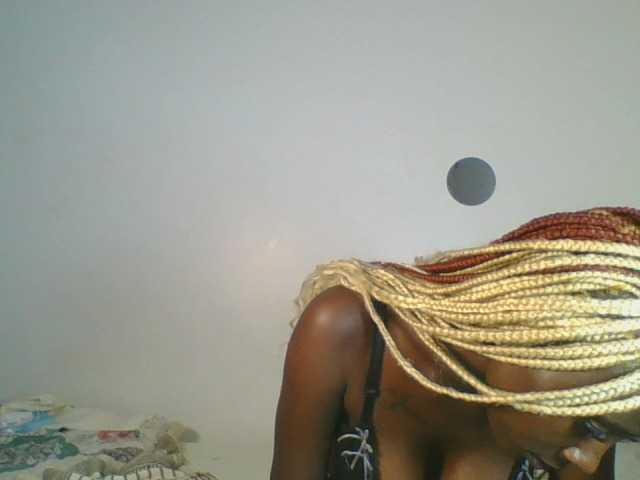 Sexydavinah live cam on BongaCams