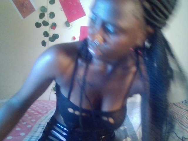 Sexydavinah live cam on BongaCams