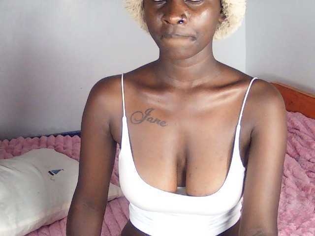 Sexydavinah live cam on BongaCams
