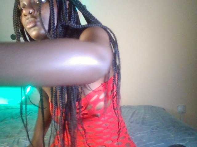 Sexydavinah live cam on BongaCams