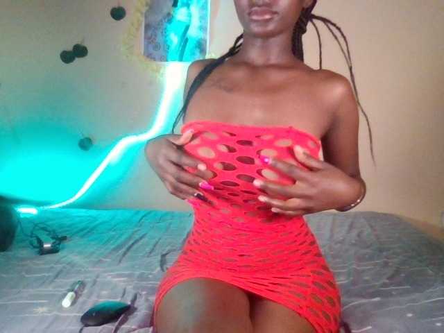 Sexydavinah live cam on BongaCams