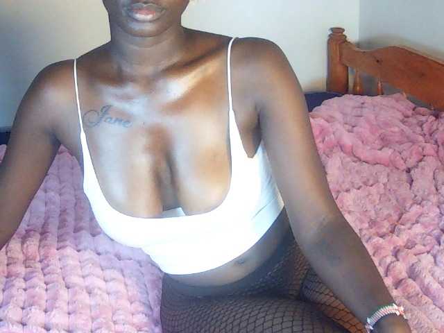 Sexydavinah live cam on BongaCams