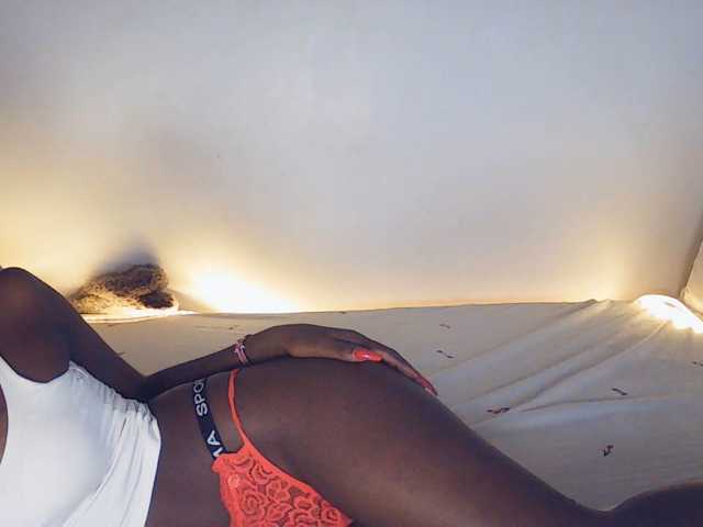 Sexydavinah live cam on BongaCams