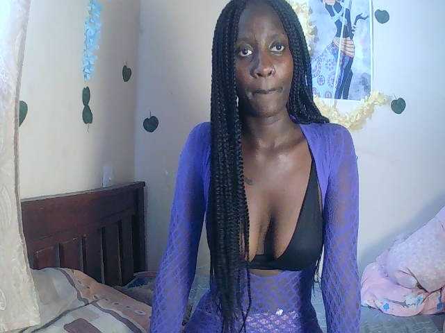 Sexydavinah live cam on BongaCams