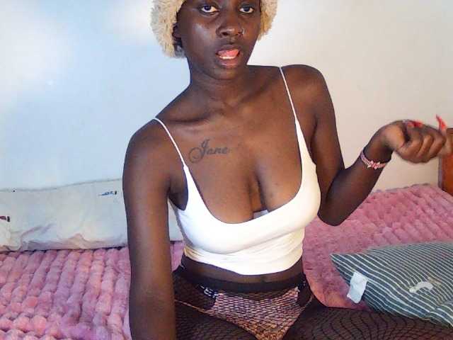 Sexydavinah live cam on BongaCams