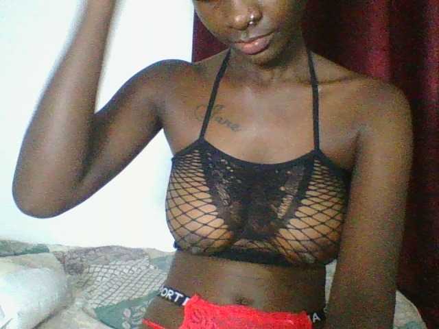 Sexydavinah live cam on BongaCams