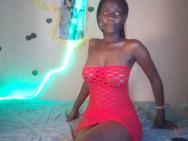 Sexydavinah live cam on BongaCams