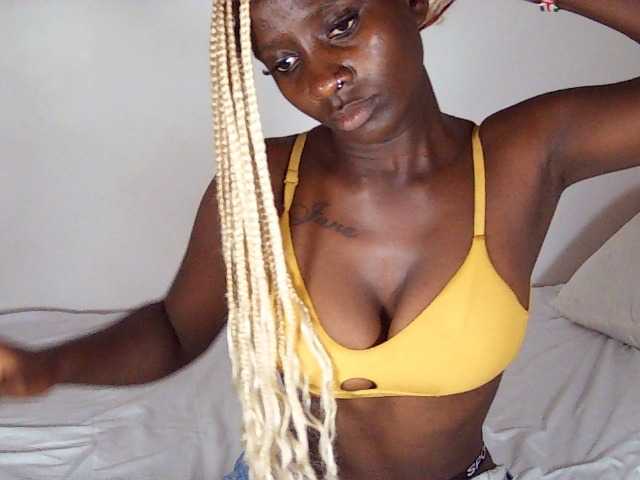 Sexydavinah live cam on BongaCams