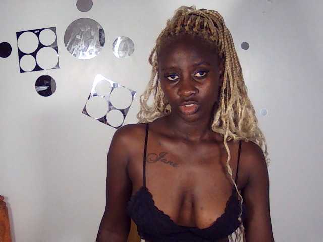 Sexydavinah live cam on BongaCams