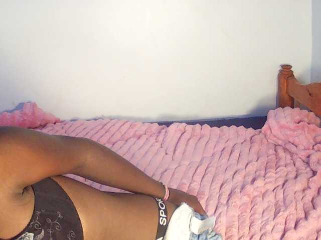 Sexydavinah live cam on BongaCams