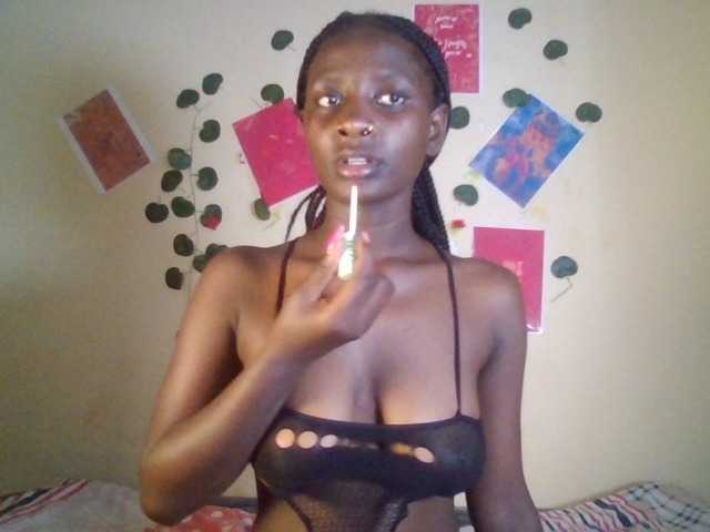 Sexydavinah live cam on BongaCams