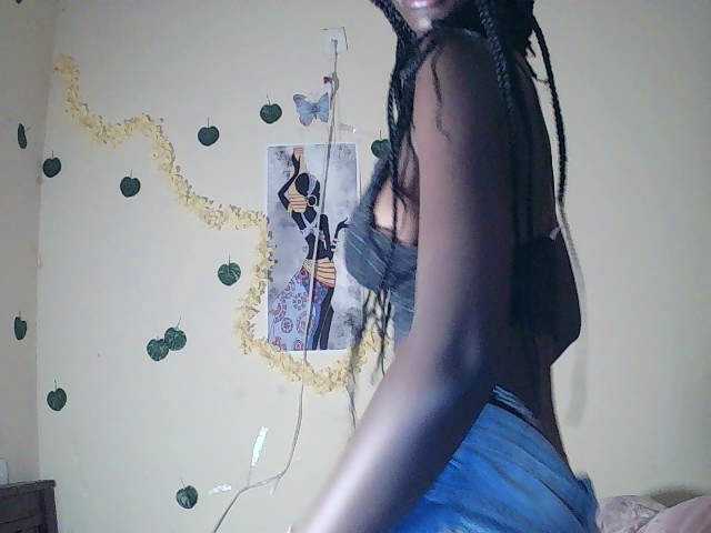 Sexydavinah live cam on BongaCams