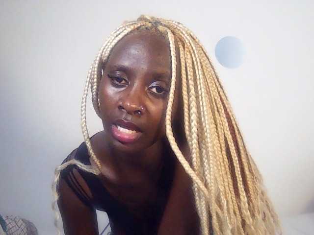 Sexydavinah live cam on BongaCams