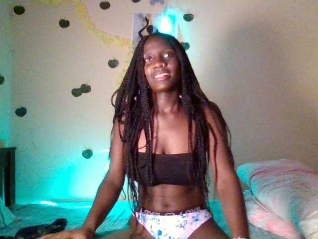 Sexydavinah live cam on BongaCams