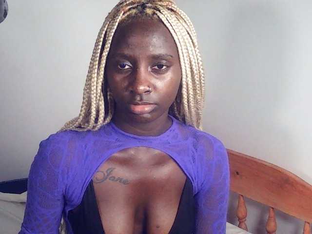 Sexydavinah live cam on BongaCams