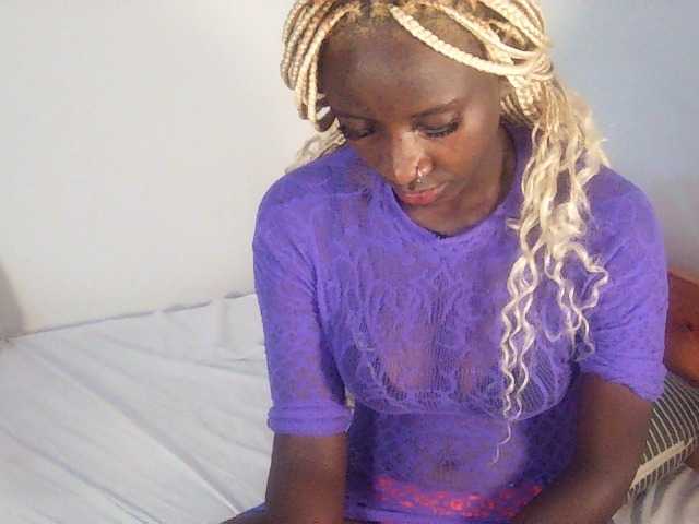 Sexydavinah live cam on BongaCams