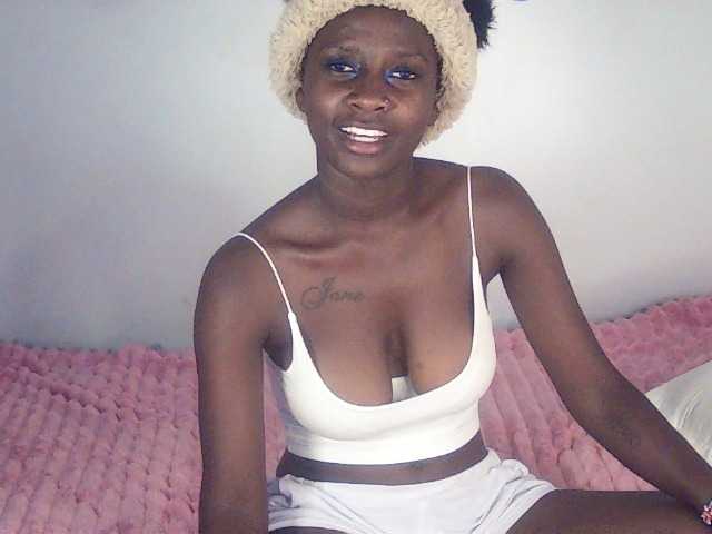 Sexydavinah live cam on BongaCams