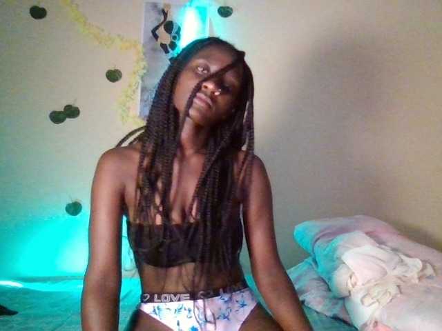 Sexydavinah live cam on BongaCams