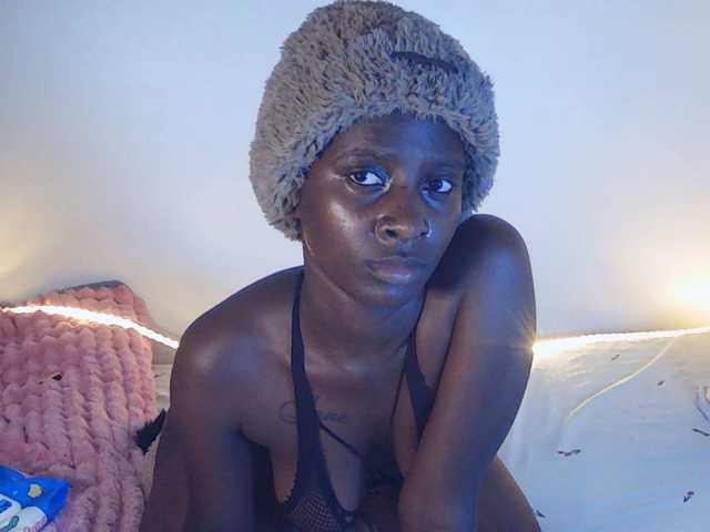 Sexydavinah live cam on BongaCams