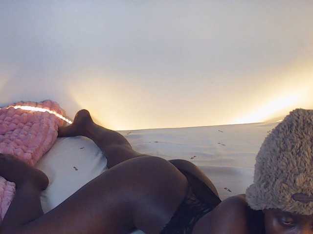 Sexydavinah live cam on BongaCams