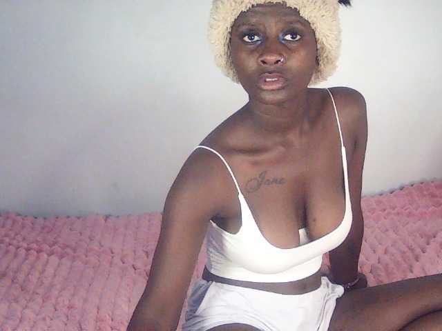 Sexydavinah live cam on BongaCams