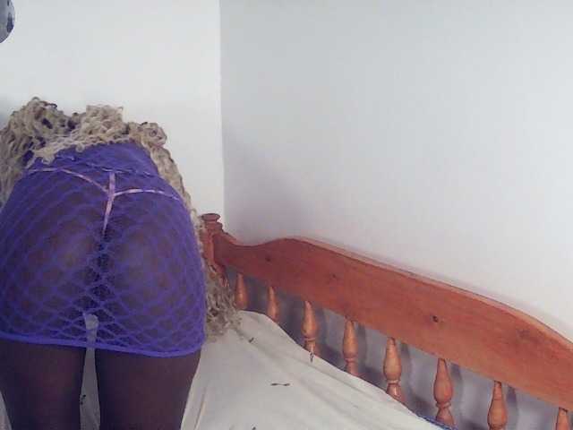 Sexydavinah live cam on BongaCams