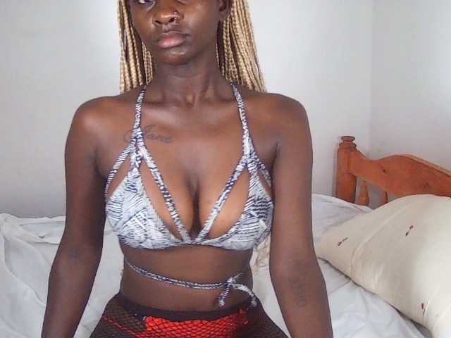 Sexydavinah live cam on BongaCams