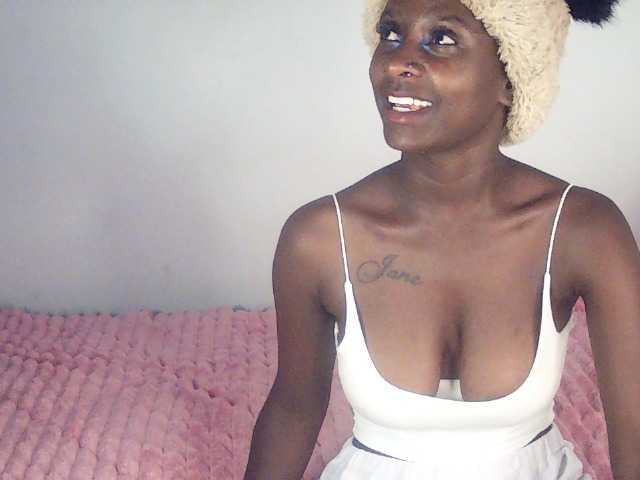 Sexydavinah live cam on BongaCams
