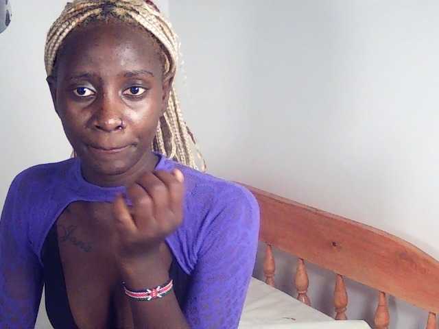 Sexydavinah live cam on BongaCams