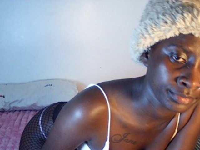 Sexydavinah live cam on BongaCams