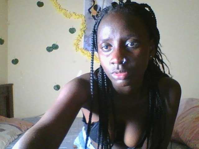 Sexydavinah live cam on BongaCams