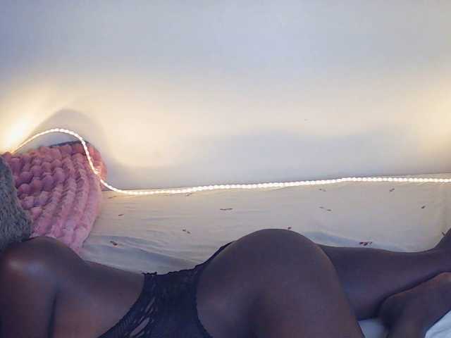 Sexydavinah live cam on BongaCams