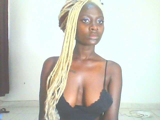 Sexydavinah live cam on BongaCams