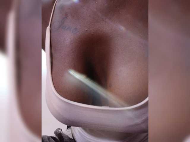 Sexydavinah live cam on BongaCams
